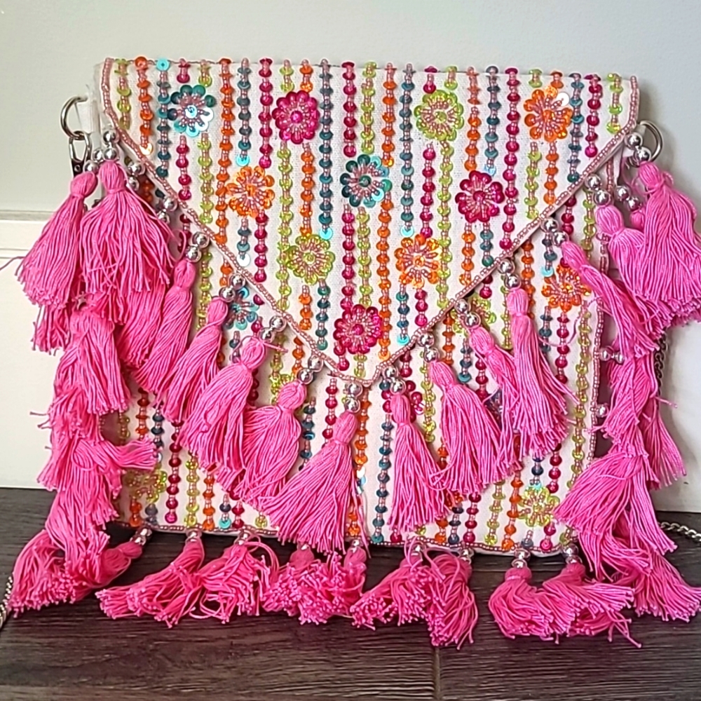 Embroidery Sling